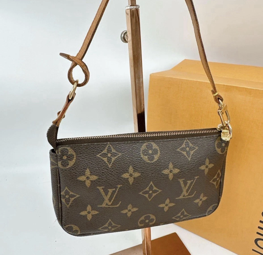 Louis Vuitton Mini Pochette Accessoires Monogram Brown Canvas France Auth FL1012