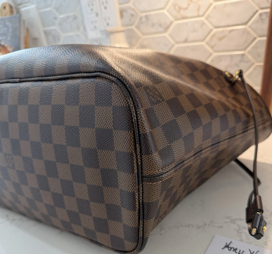 Authentic Louis Vuitton Damier Ebene Neverfull MM