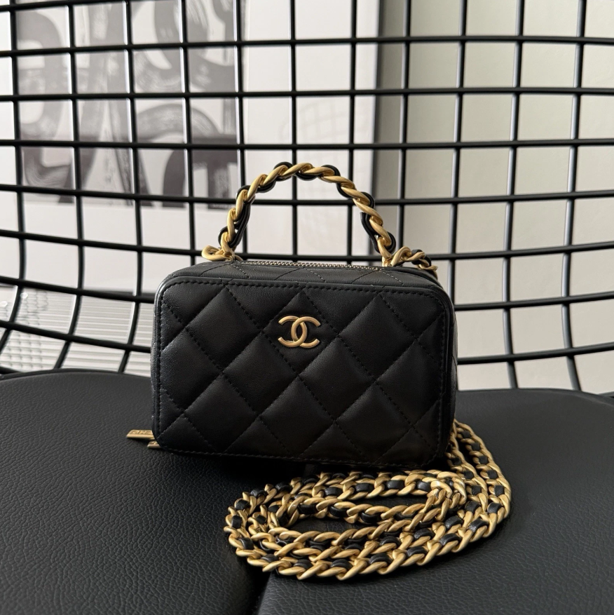 Chanel pre-Owned