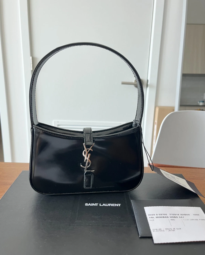 Saint Laurent Pre-Owned