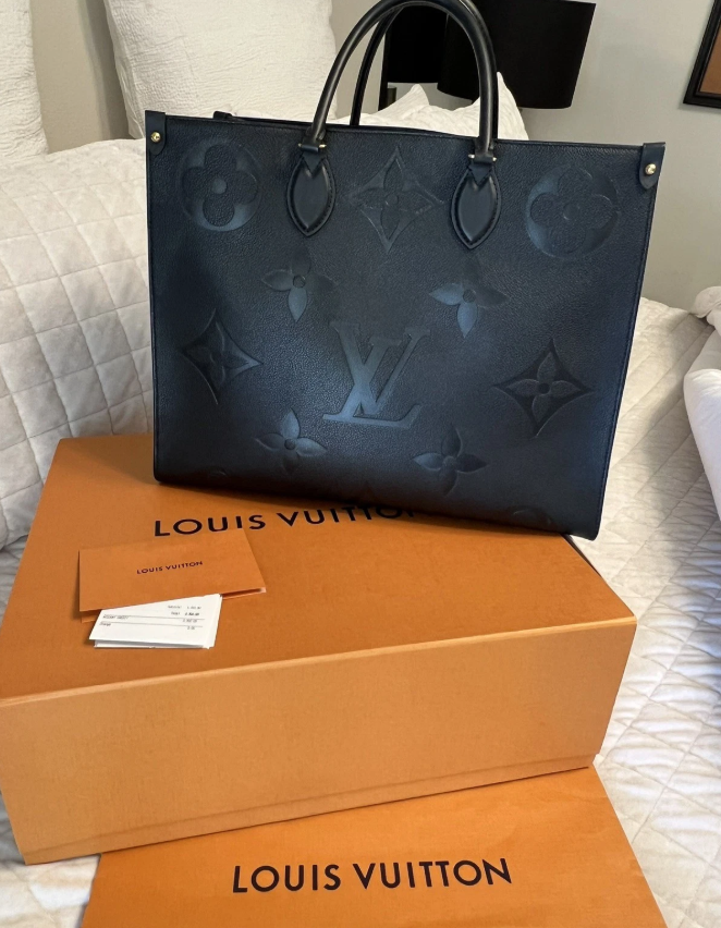 Louis Vuitton OnTheGo Tote GM Black Leather