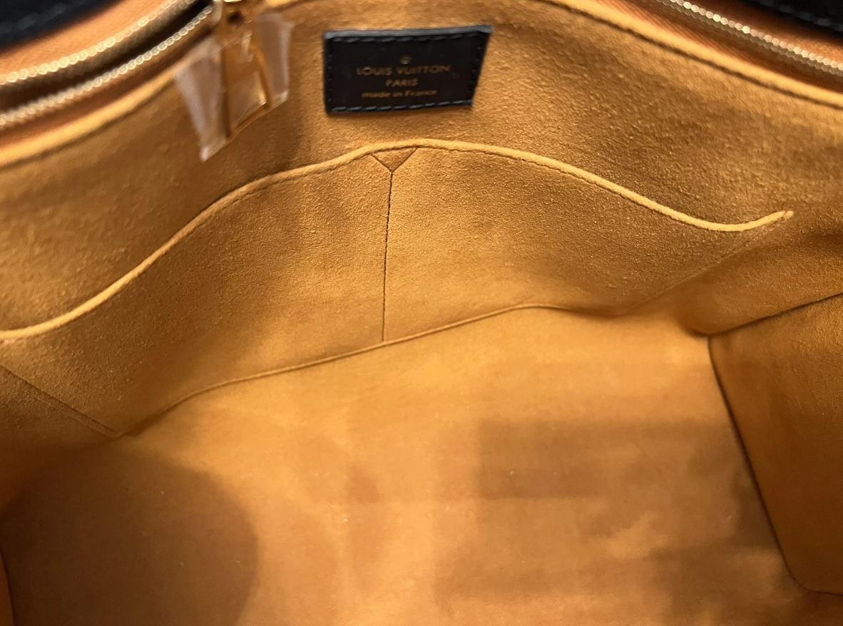 Louis Vuitton OnTheGo Tote GM Black Leather