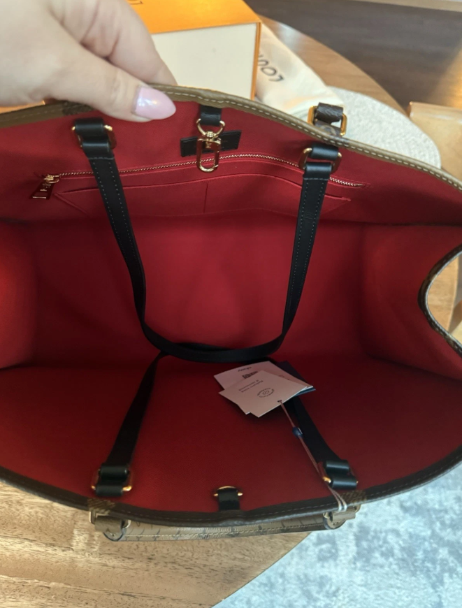 Louis Vuitton OnTheGo GM Giant Monogram Tote with Original Box & Authentication